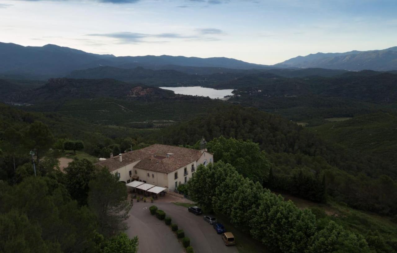 Santuari De La Mare De Deu De La Salut De Terrades Hotel Exterior photo